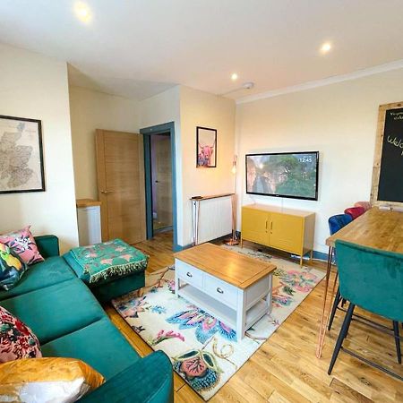 شقة Lively & Energetic 2Br On The Royal Mile إدنبرة المظهر الخارجي الصورة