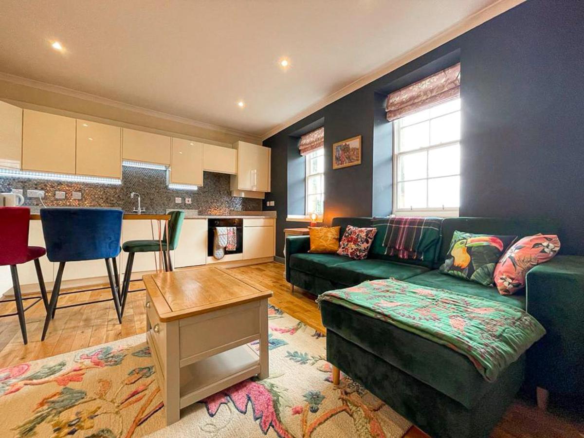 شقة Lively & Energetic 2Br On The Royal Mile إدنبرة المظهر الخارجي الصورة