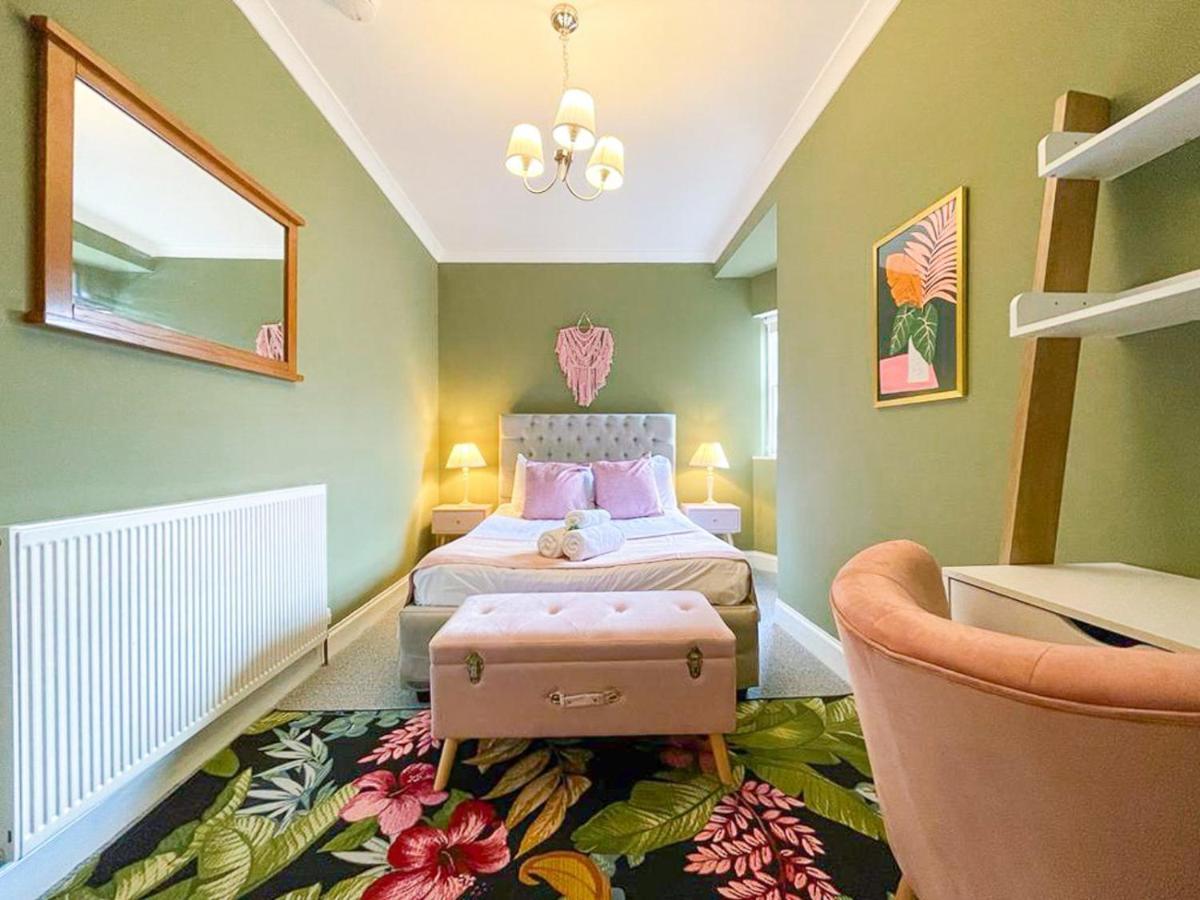شقة Lively & Energetic 2Br On The Royal Mile إدنبرة المظهر الخارجي الصورة