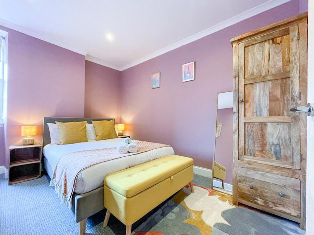 شقة Lively & Energetic 2Br On The Royal Mile إدنبرة المظهر الخارجي الصورة