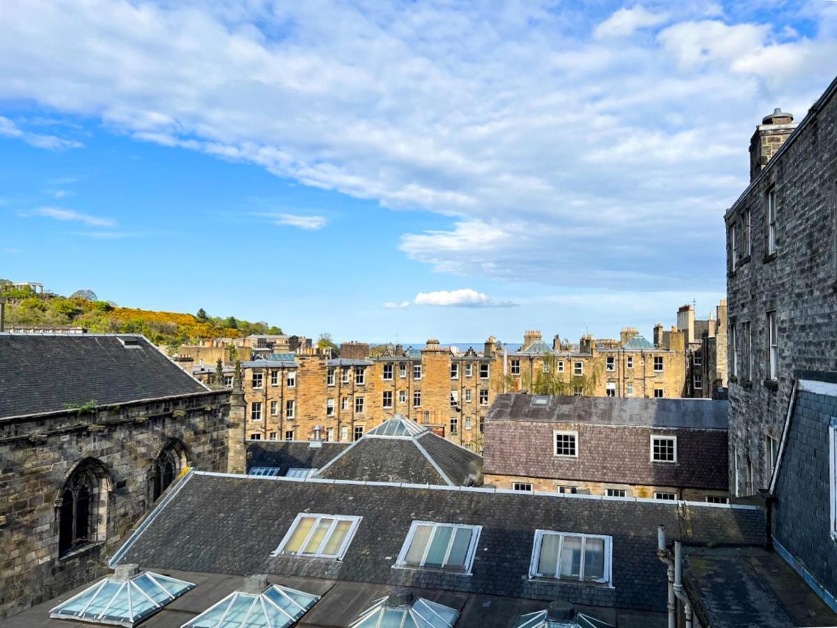 شقة Lively & Energetic 2Br On The Royal Mile إدنبرة المظهر الخارجي الصورة